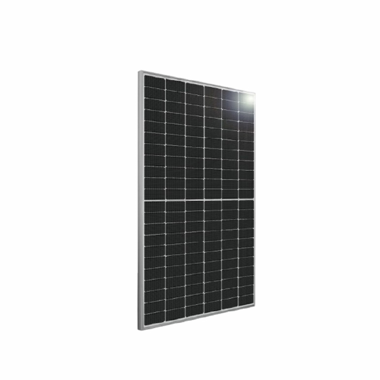 Silfab 520W 132 Half cells N-Type Mono Solar Panel